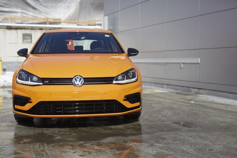 Car Dealership Volkswagen Downtown Toronto in Toronto (ON) | AutoDir