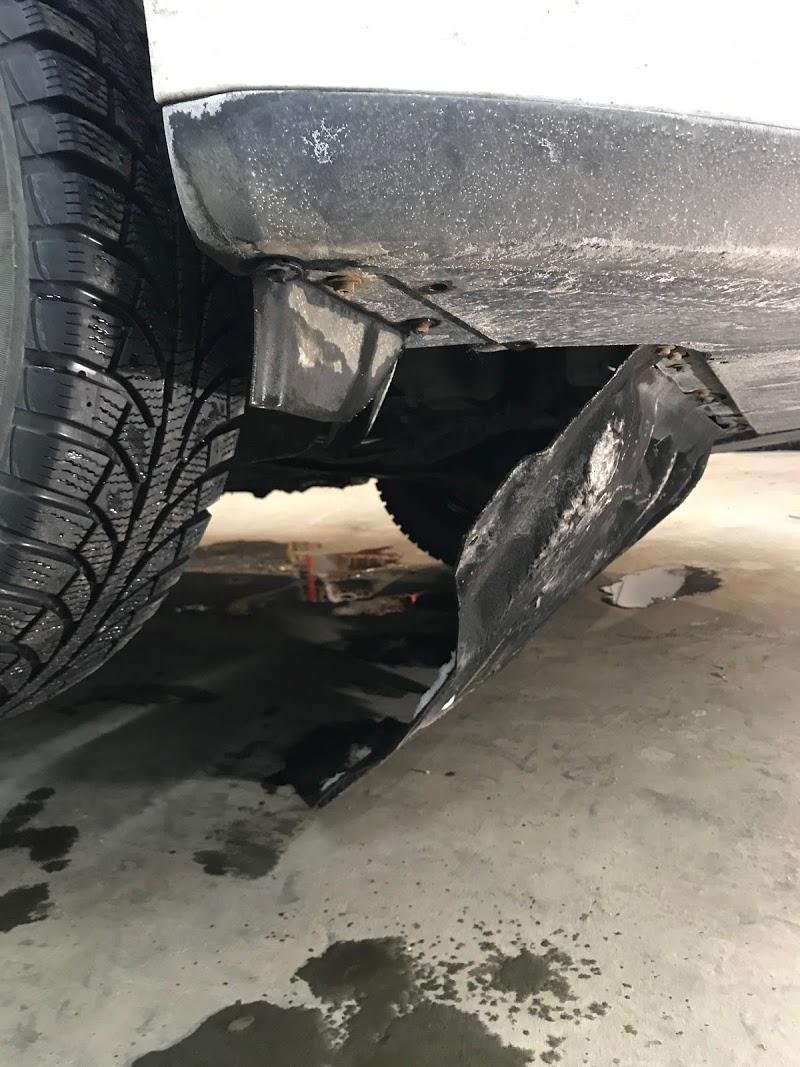 Mr. Lube + Tires - Oil Change in Edmonton (AB) | AutoDir