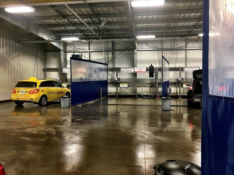 station de lavage,lavage auto,nettoyage de voiture,Blue Sky Car Wash,AutoDir,lave-auto,Edmonton,lave-voiture,nettoyage auto,lavage de voiture,nettoyage automobile, Blue Sky Car Wash - Station de lavage à Edmonton (AB) | AutoDir
