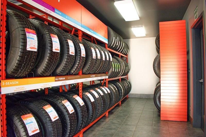 réparation de pneus,Kal Tire,garage de pneus,pneu d'auto,pneu neuf,pneu de voiture,pneu d'été,pneu pas cher,pneu d'hiver,magasin de pneus,Edmonton,pneu toutes saisons,installation de pneus,AutoDir,pneu discount,atelier de pneus, Kal Tire - Magasin de pneus à Edmonton (AB) | AutoDir
