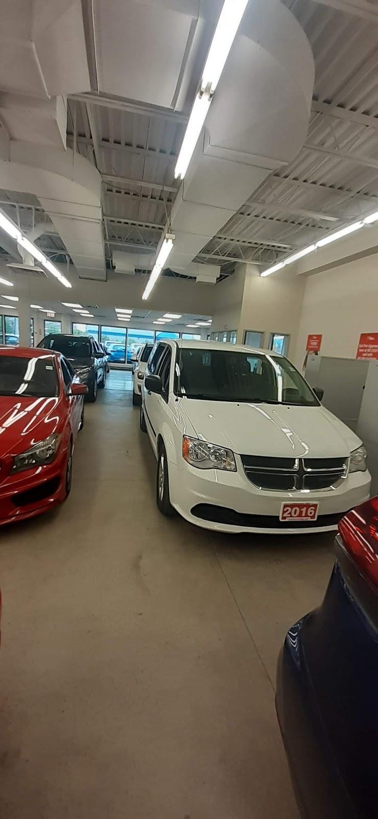 Car Dealership Car Club Test Drive Centre Premium Brands Location in Ottawa (ON) | AutoDir
