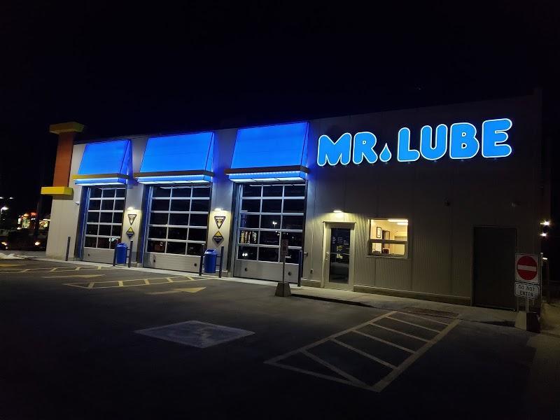 Oil Change Mr. Lube + Tires in Kingston (ON) | AutoDir