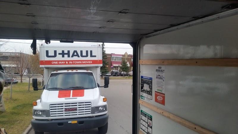 U-Haul Neighborhood Dealer - Location de camion à Edmonton (AB) | AutoDir