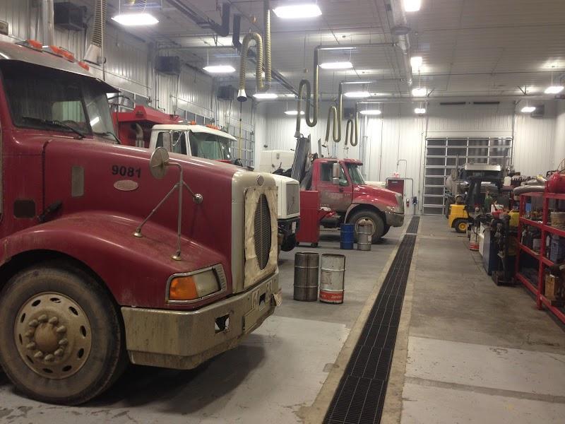 Major Overhaul & Equipment Repair - Réparation de camion à Edmonton (AB) | AutoDir