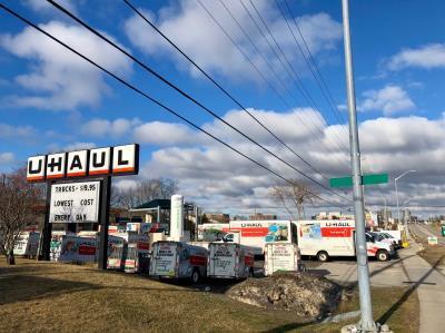 Location de camion U-Haul Moving & Storage of Kingston à Kingston (ON) | AutoDir