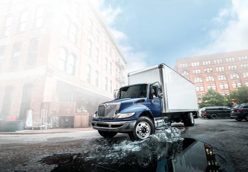 Diamond International Trucks - Truck Dealer in Edmonton (AB) | AutoDir