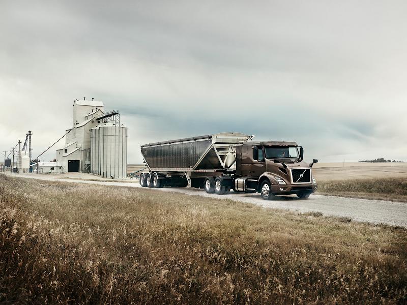 Calmont Volvo Truck Centre Ltd- Edmonton - Truck Dealer in Edmonton (AB) | AutoDir