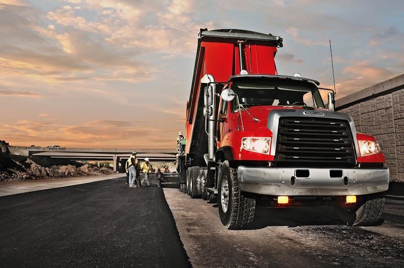 First Truck Centre Edmonton West - Achat de camion à Edmonton (AB) | AutoDir